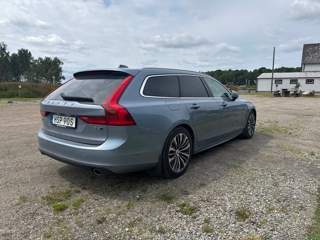 Vehicle image 11