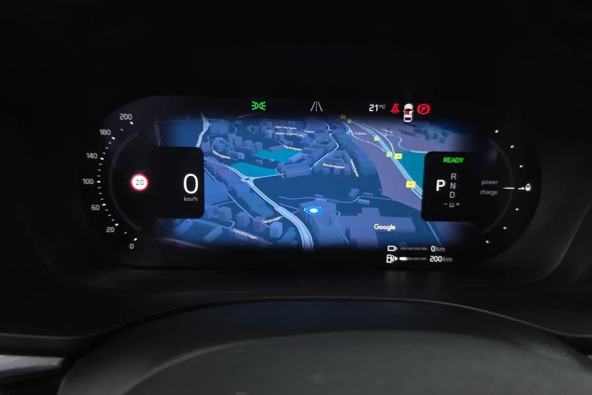 Vehicle image 15