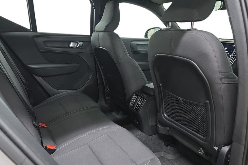 Volvo EX40 bild 9