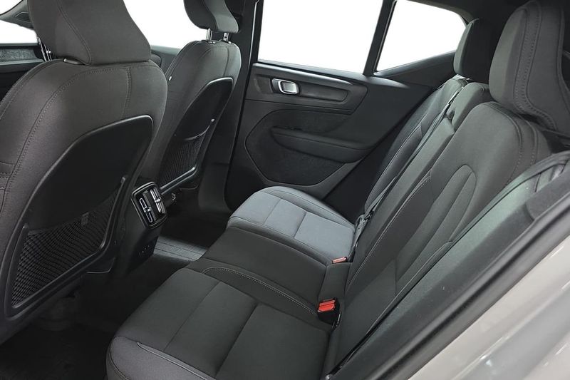 Volvo EX40 bild 13