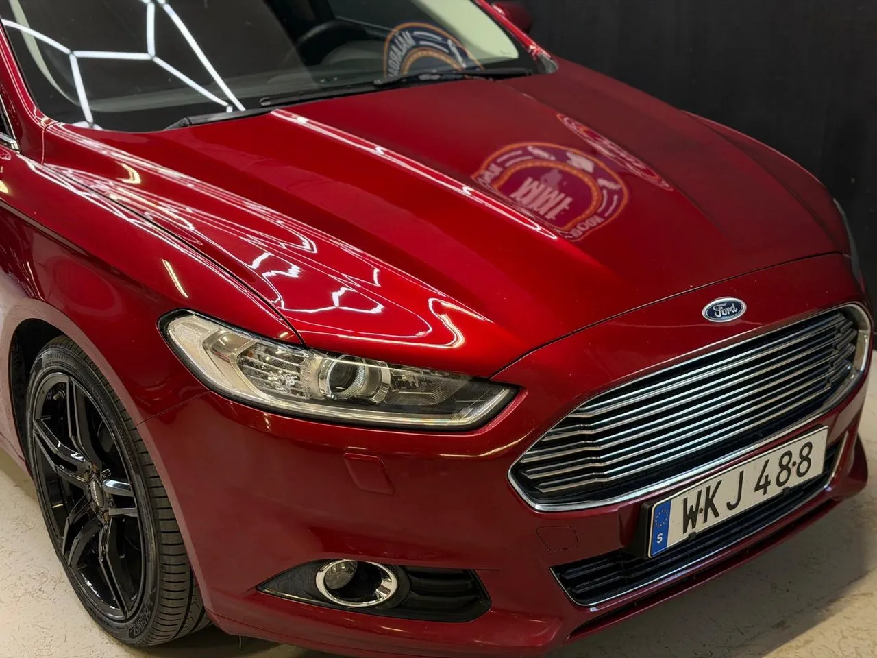 Vehicle image 5