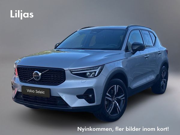 Volvo XC40 B3 FWD Bensin Plus Dark - 2025