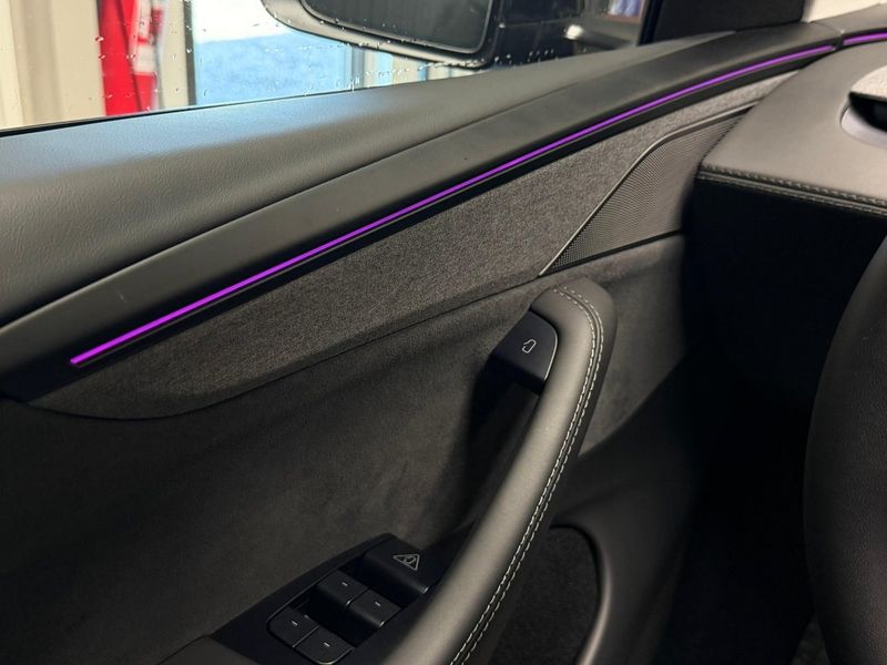 Tesla Model Y bild 23