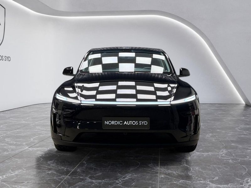 Tesla Model Y bild 9