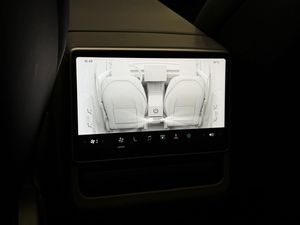 Tesla Model Y bild 16