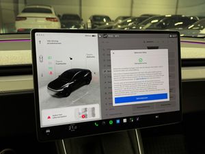 Tesla Model Y bild 21