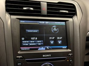 Ford Mondeo bild 18