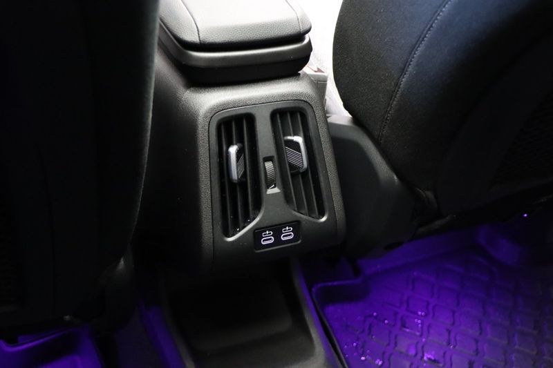 BMW 220 bild 17