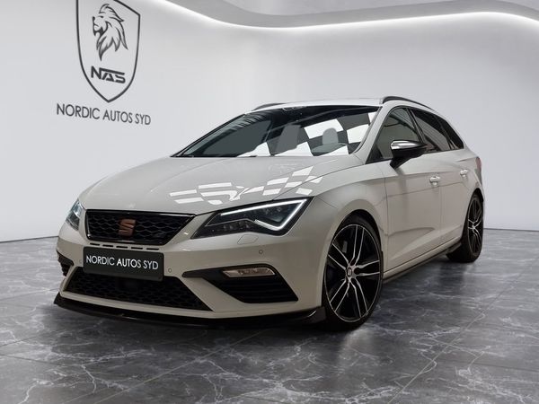 Seat Leon ST Cupra ST / 2.0 TSI / 4Drive / Cockpit / Maxton /Carplay - 2020
