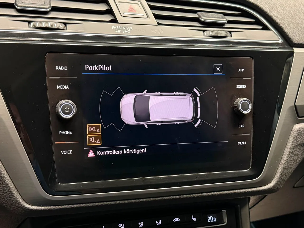Vehicle image 20