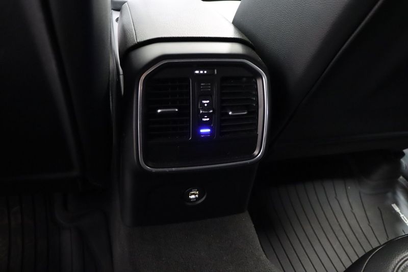 Porsche Macan bild 16