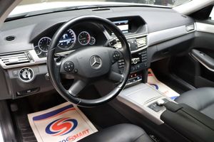 Mercedes E220 bild 12