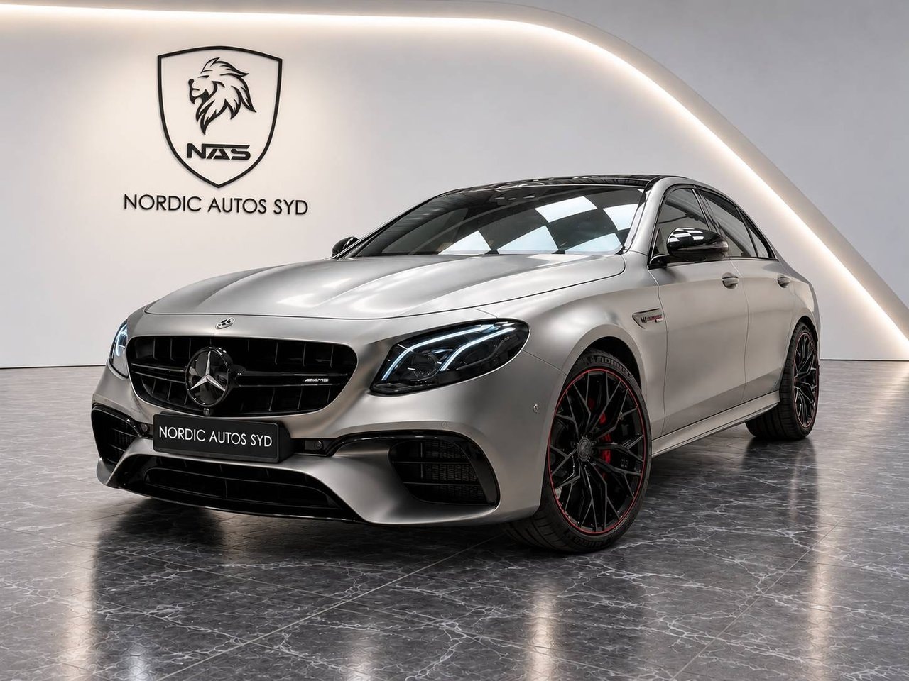 Mercedes E63 AMG