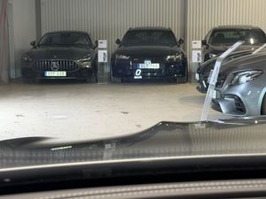 Mercedes E63 AMG bild 26