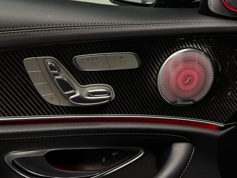 Mercedes E63 AMG bild 29