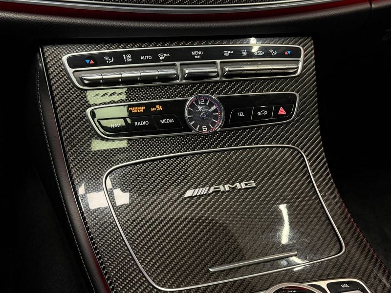 Mercedes E63 AMG bild 18