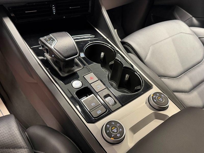 Volkswagen Touareg bild 19
