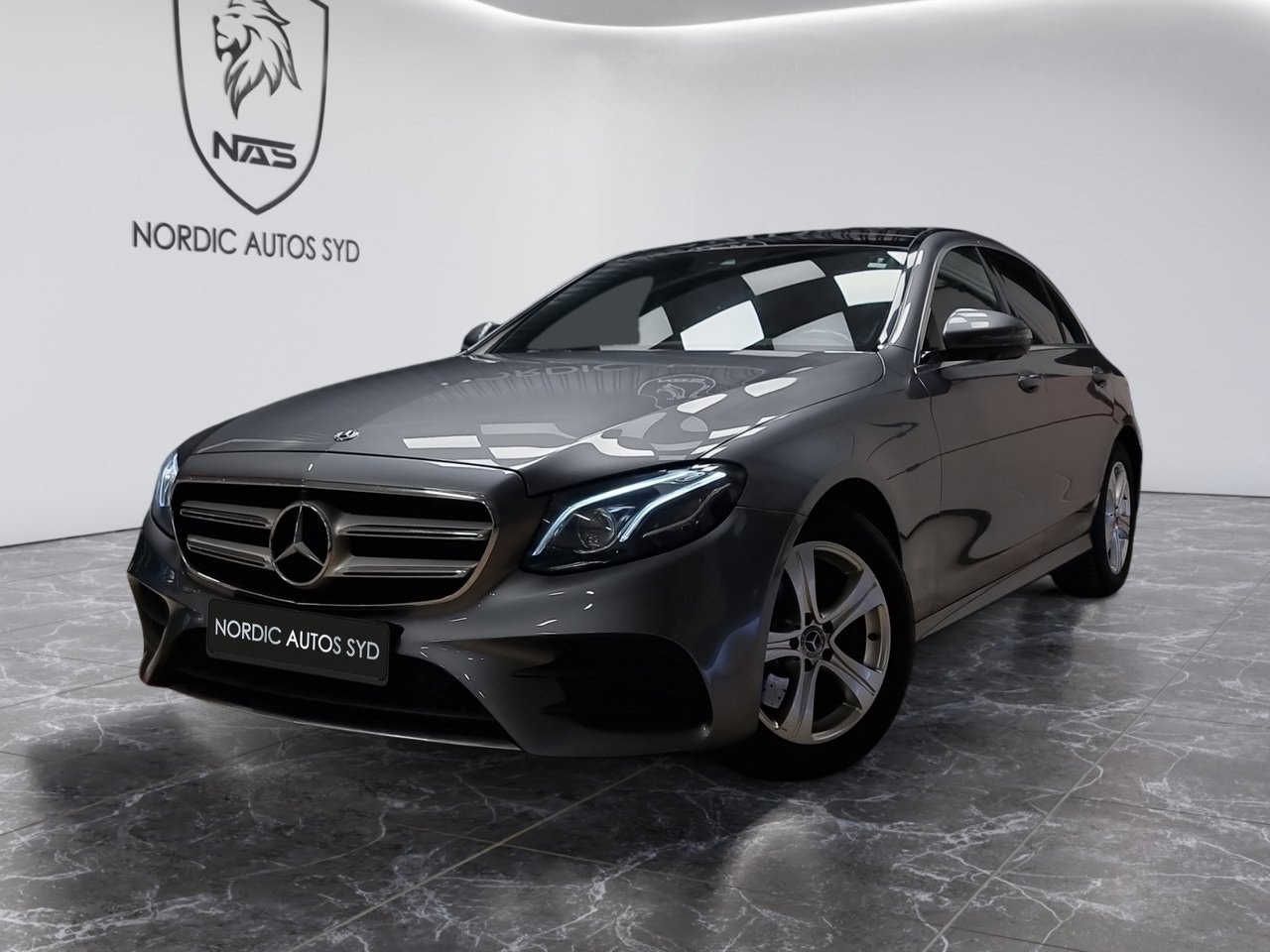Mercedes E220