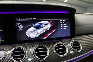 Mercedes E63 AMG bild 23