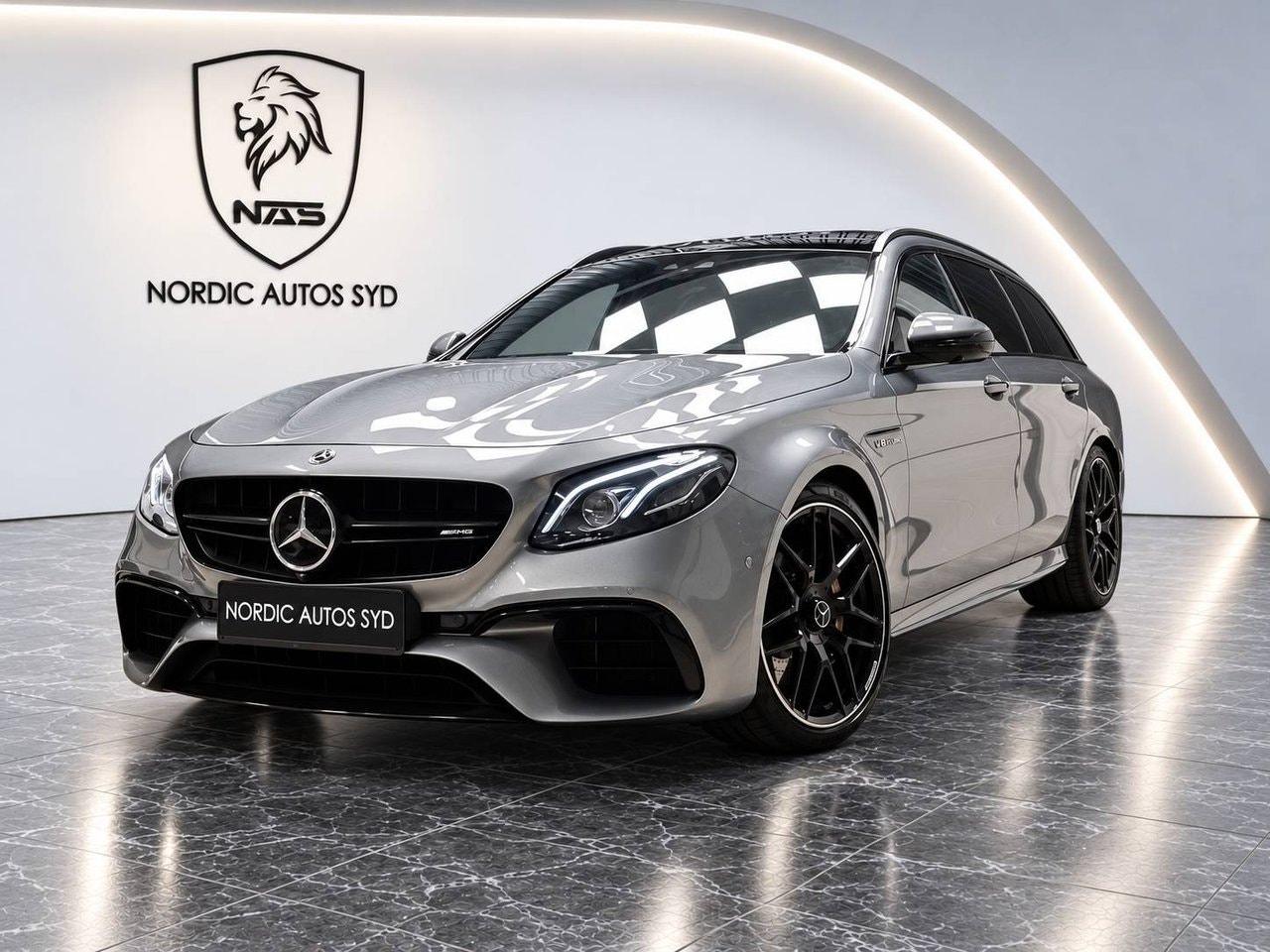 Mercedes E63 AMG