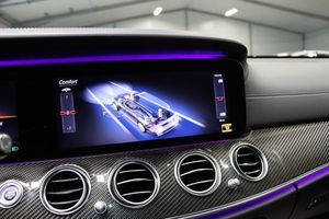 Mercedes E63 AMG bild 30
