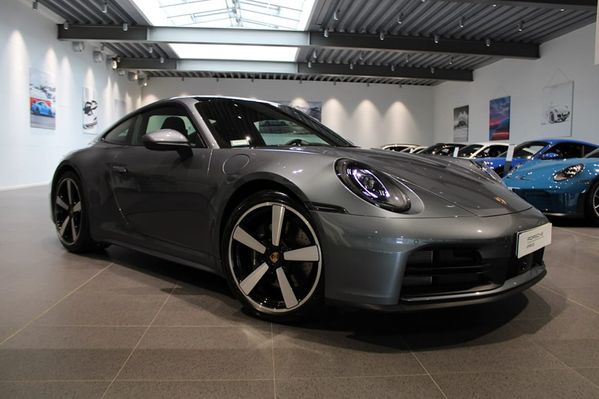 Porsche 992 911 Carrera 992.2 - 2025