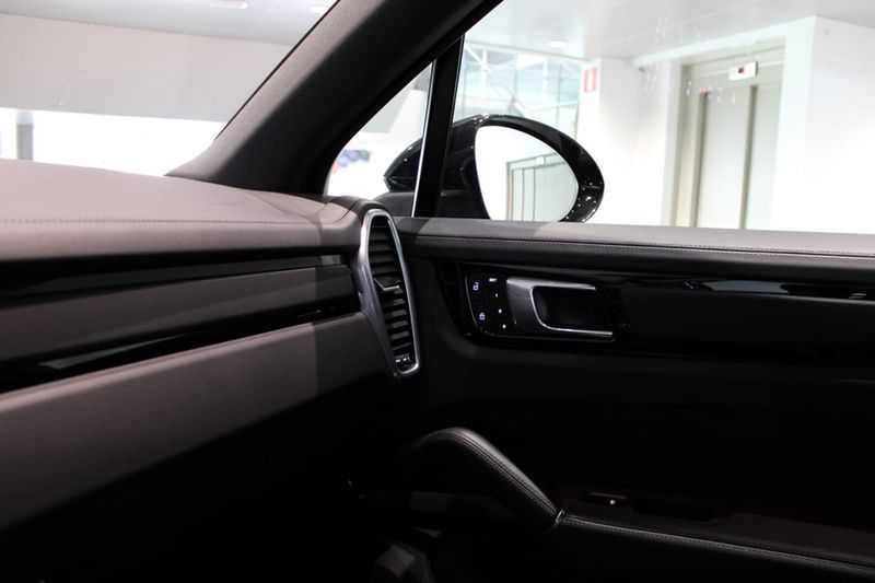 Porsche Cayenne bild 14