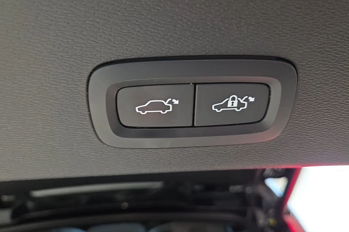 Vehicle image 40