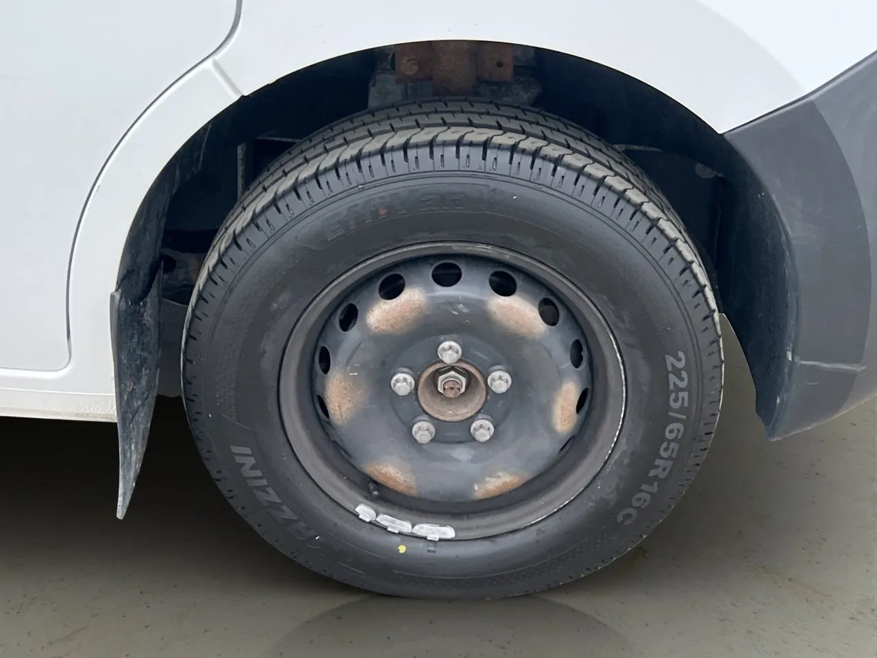 Vehicle image 31