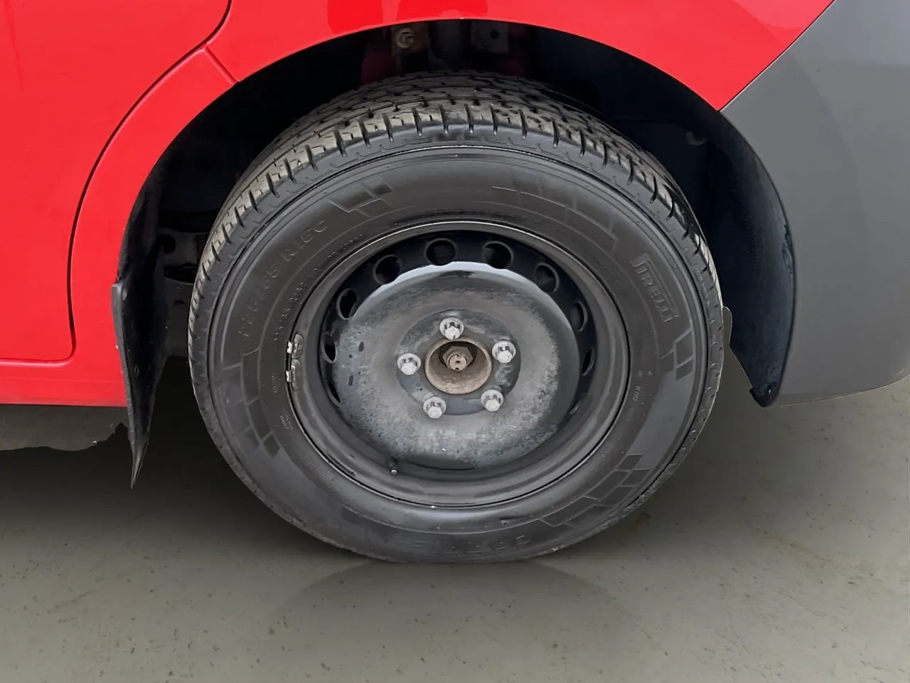 Vehicle image 31
