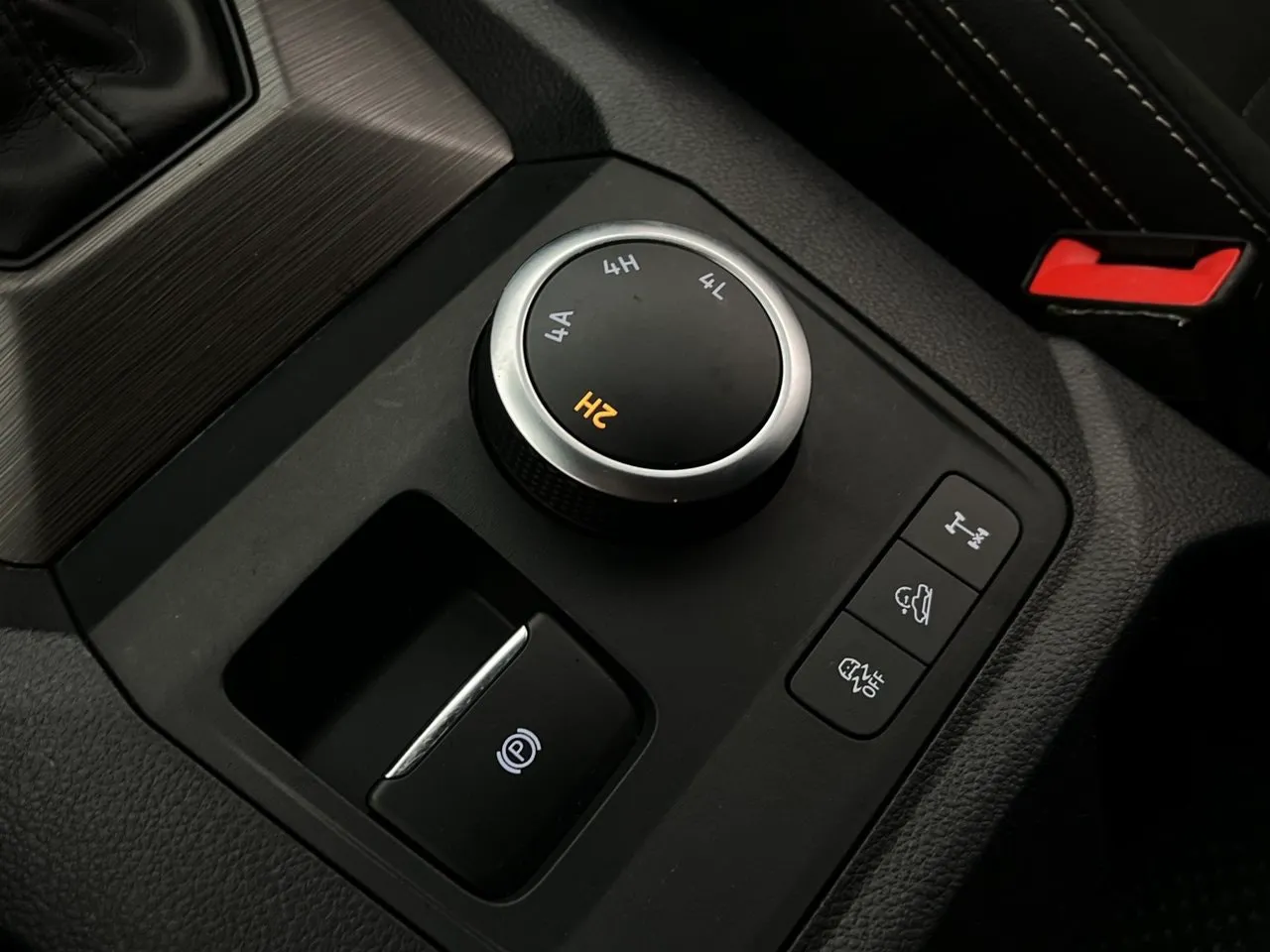 Vehicle image 28