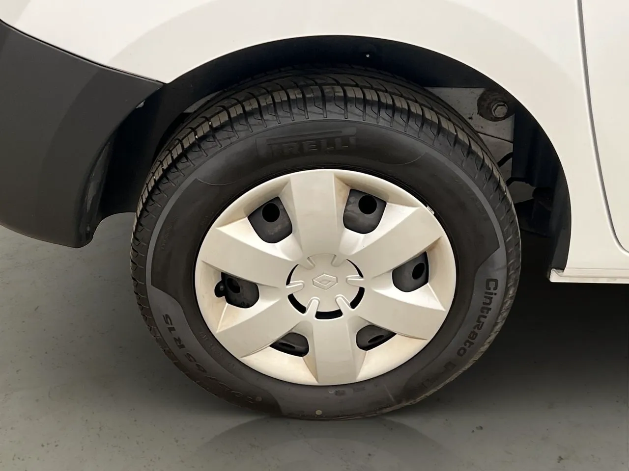 Vehicle image 23