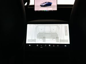 Tesla Model Y bild 30