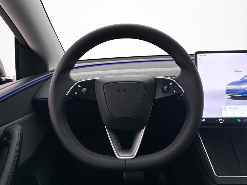 Tesla Model Y bild 15