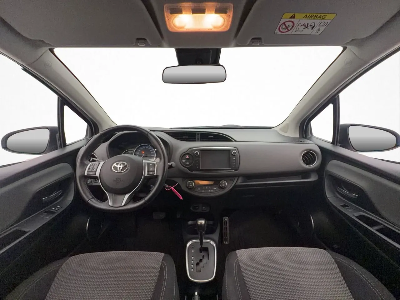 Vehicle image 10