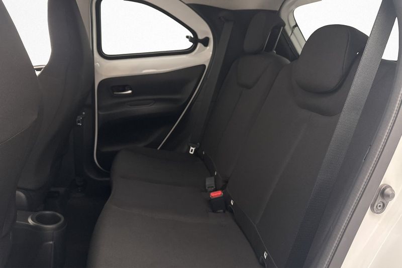 Toyota Aygo X bild 21