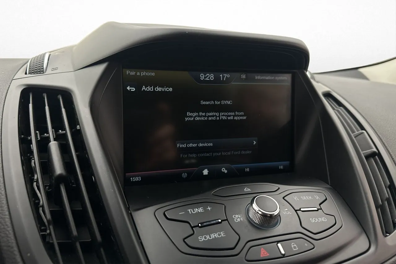 Vehicle image 14