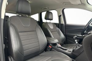 Ford Kuga bild 21