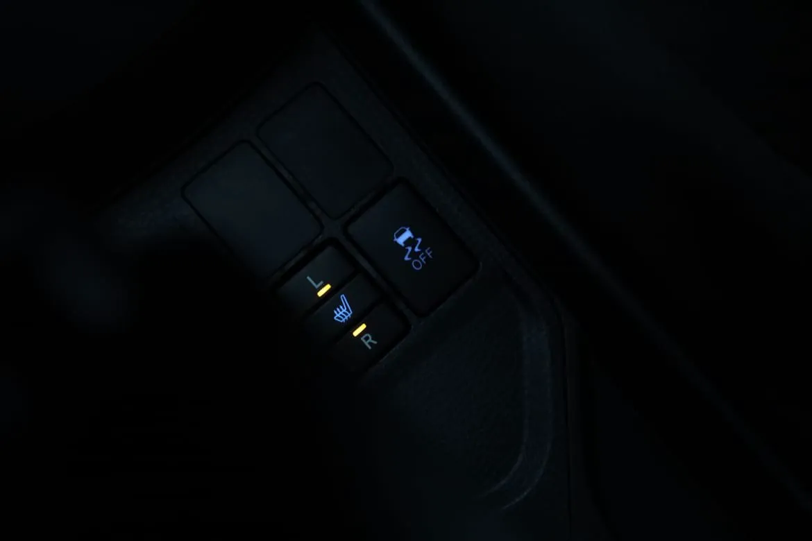 Vehicle image 28