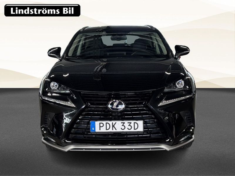 Lexus NX bild 8