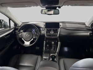 Lexus NX bild 11