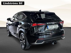 Lexus NX bild 4