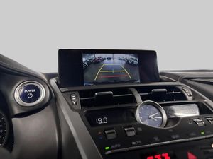 Lexus NX bild 16