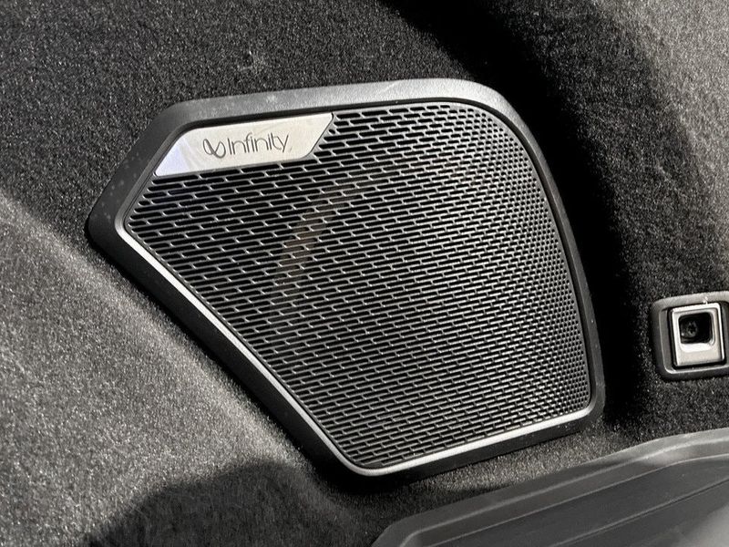 Lynk & Co 01 bild 8