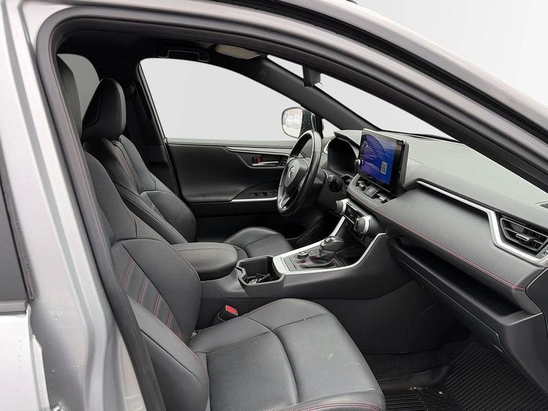 Toyota RAV4 bild 7