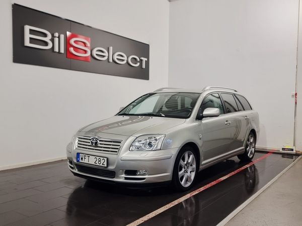 Toyota Avensis Kombi 2.0 D-4 VVT-i Ny Besiktad Drag Ny Servad - 2004