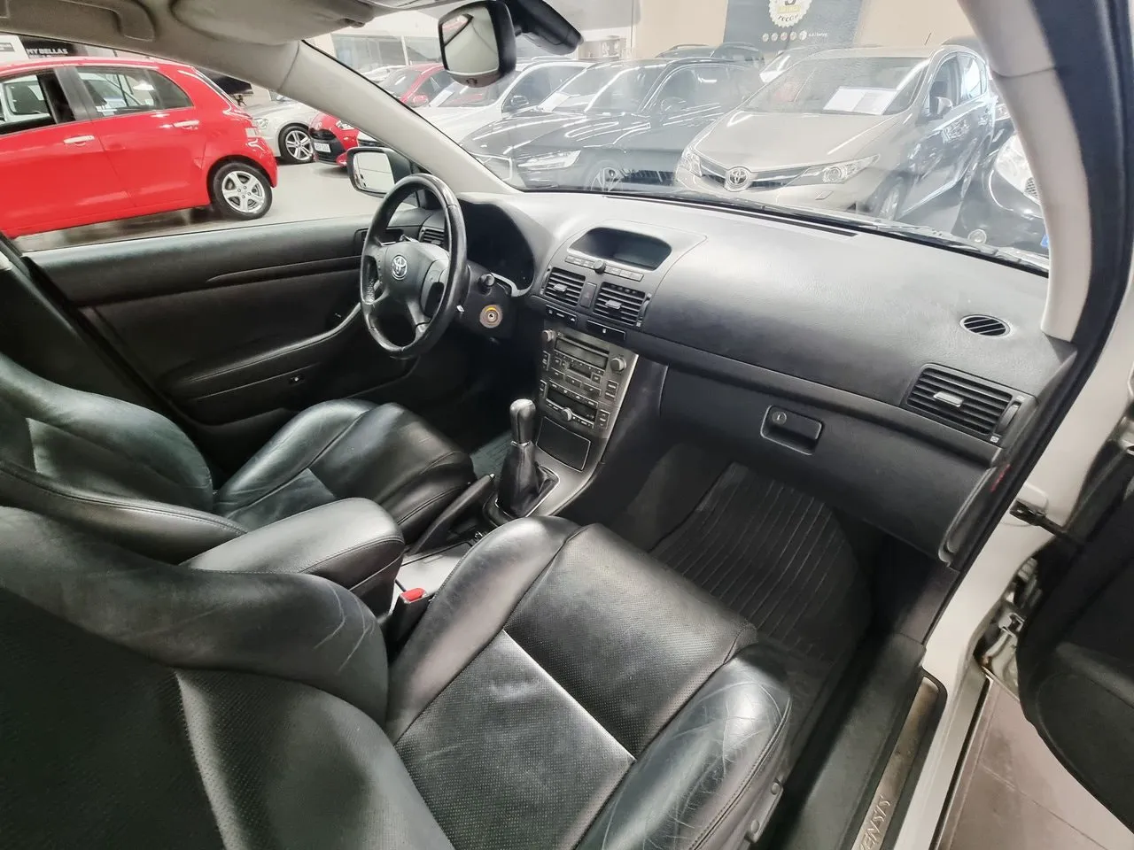 Vehicle image 17