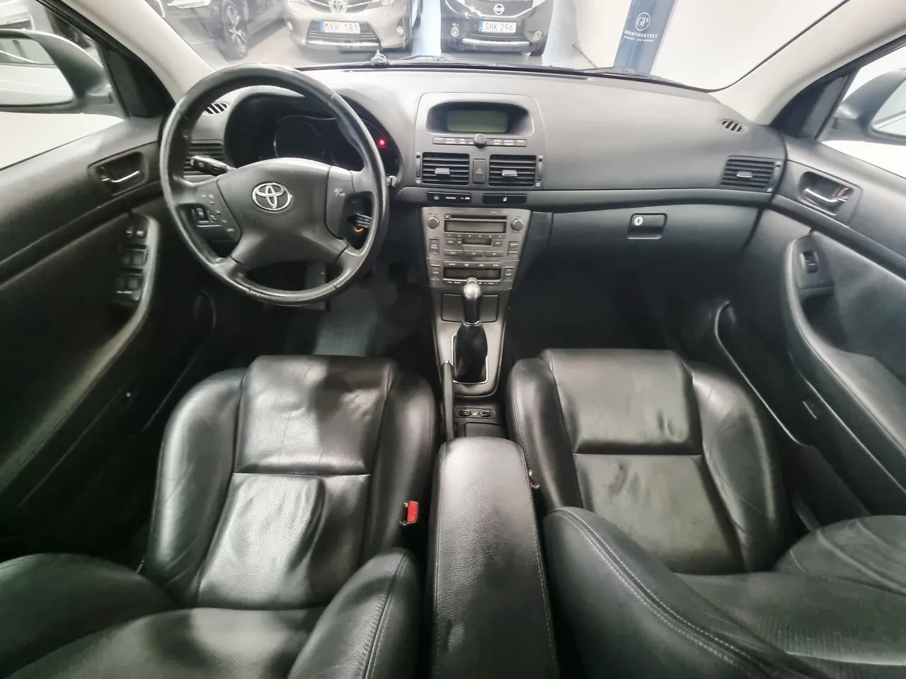 Vehicle image 11