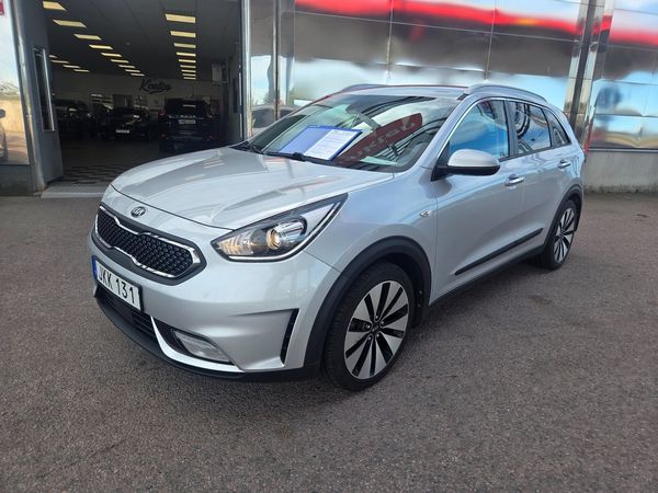 Kia Niro Hybrid DCT Advance Plus 1,Välservad,NAV,2Brukare,Drag - 2018