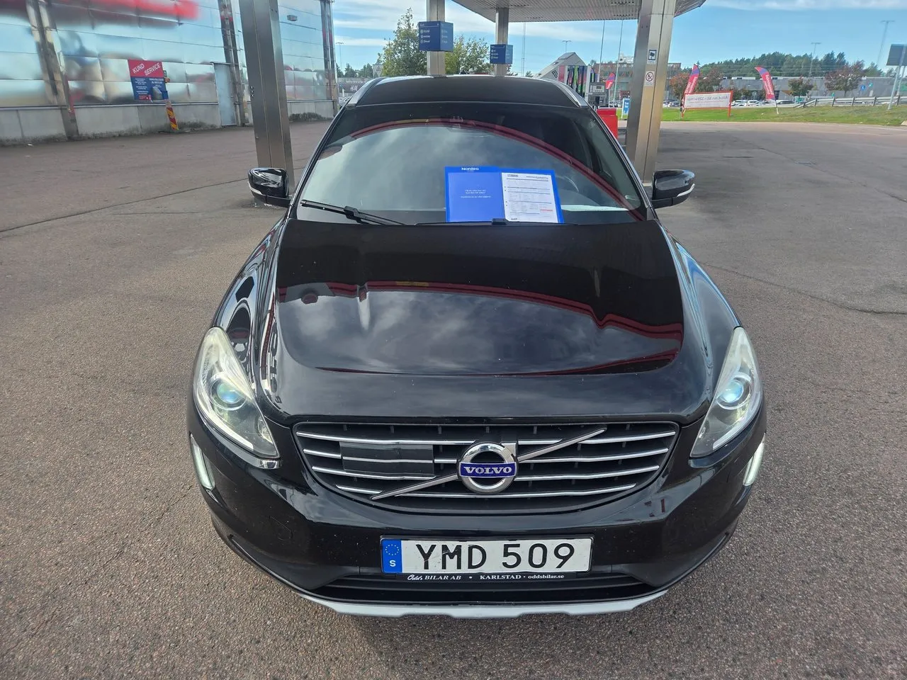 Vehicle image 16